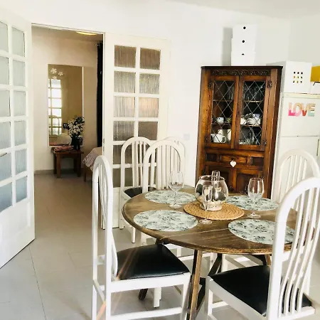 Апартаменти Apartment Florencia Mit Pool, Nahe Playa Chica *
