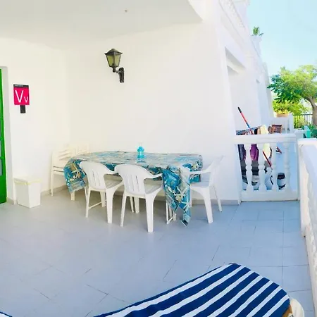 Апартаменти Apartment Florencia Mit Pool, Nahe Playa Chica